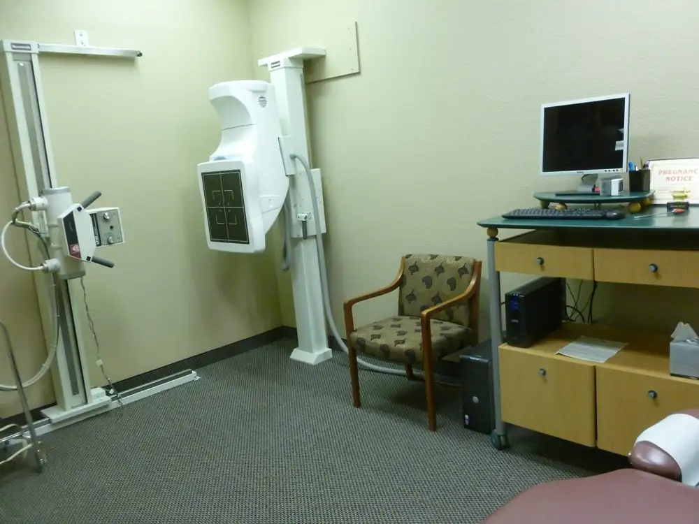 Back and Neck Pain After a Car Accident: When to Get Checked